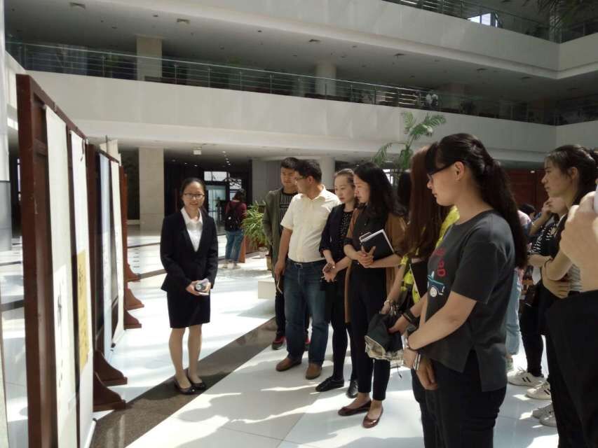 金陵书画社举办“热墨洒青春,人生无零度”——关注渐冻症慈善展拍会2.jpg